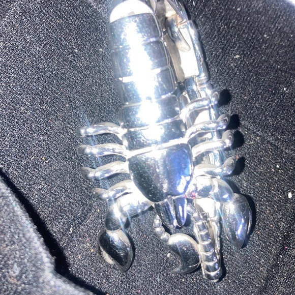 Scorpion medallion vintage style bracelet - Picture 4 of 5